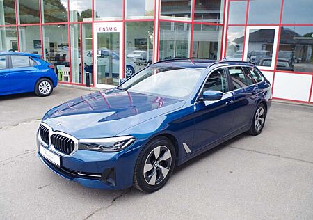 BMW 520 d Touring,Leder,Live Cockpit Prof.,Kamera,AHK