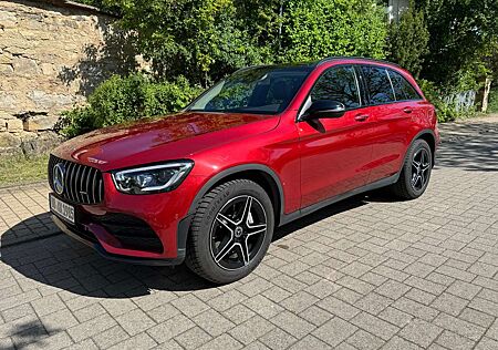 Mercedes-Benz GLC 300 4Matic 9G-TRONIC AMG Line