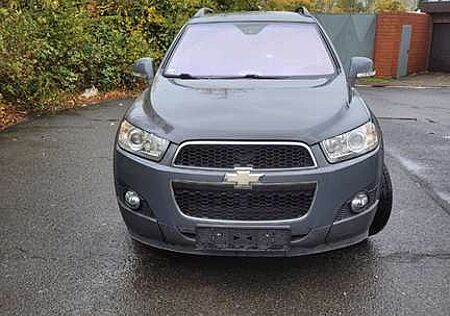 Chevrolet Captiva 2.4 2WD LT