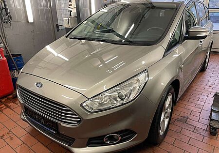 Ford S-Max Trend mit neuem Partikelfilter