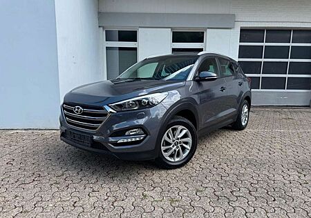 Hyundai Tucson 1.6 GDI 1.Hand LED Navi Kamera AHK Leder