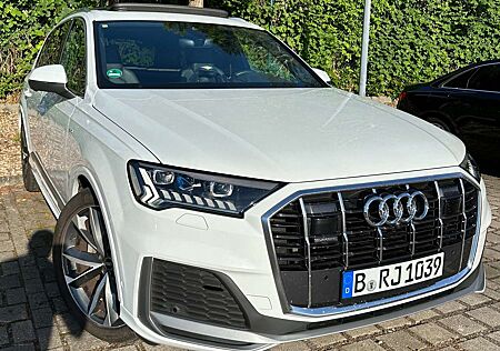 Audi Q7 50 TDI quattro tiptronic S line