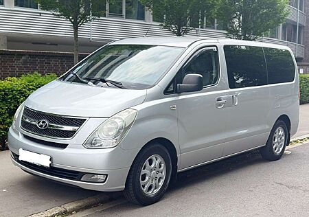 Hyundai H-1 Travel