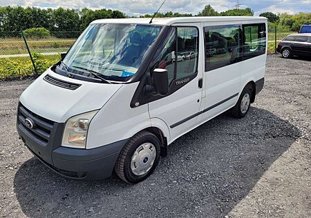 Ford Transit 9 Sitze