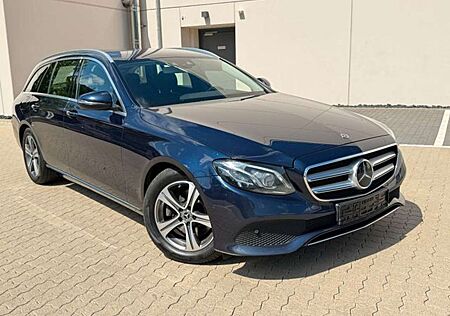 Mercedes-Benz E 220 d 4Matic T-Modell XENON CAM AHK 1.Hd