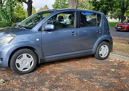 Daihatsu Sirion 1.3 , 91 PS, Tüv Neu!