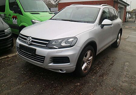 VW Touareg Volkswagen V6 TDI S-HEFT/SHZG/LEDER/TOP!