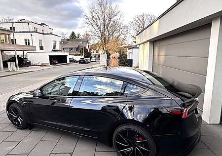 Tesla Model 3 HIGHLAND - PERFORMANCE - Super Zustand!