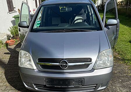 Opel Meriva 1.6 16V (Essentia)