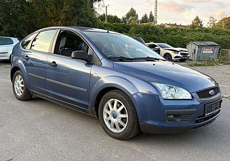Ford Focus 1.6 Ti-VCT Ghia