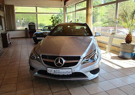 Mercedes-Benz E 250 E -Klasse Coupe +LED+Leder+Panorama