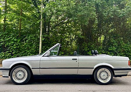 BMW 318 E30 Cabrio Oldtimer