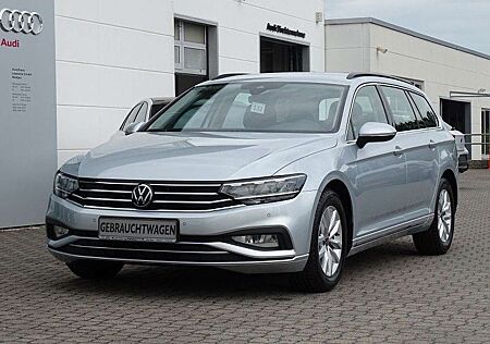 VW Passat Variant Volkswagen 2.0 TDI DSG Business - LED / Navi