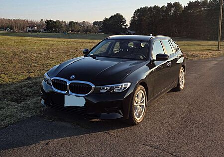 BMW 320 Advantage