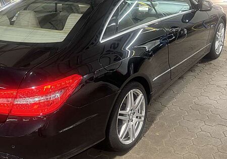 Mercedes-Benz E 350 CDI DPF Coupe BlueEFFICIENCY 7G-TRONIC Elegance