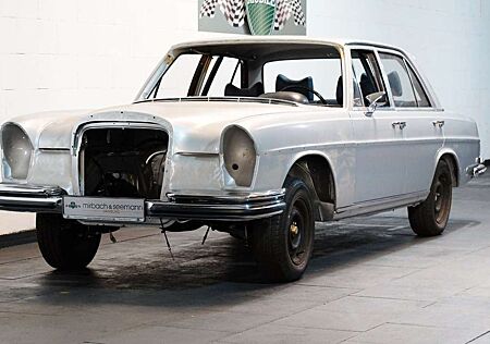 Mercedes-Benz 280 SE