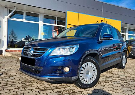 VW Tiguan Volkswagen Sport & Style 4Motion /BiXenon/Navi/Leder