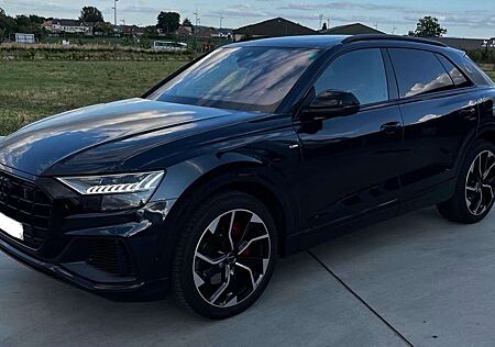 Audi Q8 60 TFSI e quattro