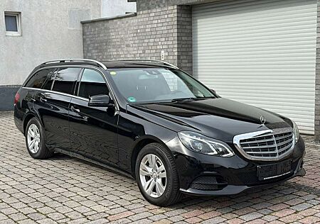 Mercedes-Benz E 200 T-Modell BlueTec LED*2-Zonen*Navi*