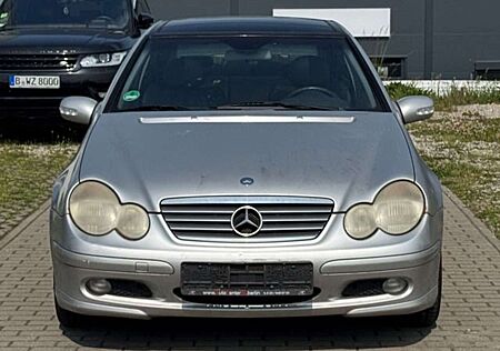 Mercedes-Benz C 200 Kompressor Sportcoupe Straße am Autohandel 1