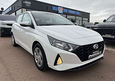 Hyundai i20 AUTOMATIK mit WR+Sitzhzg.+PDC
