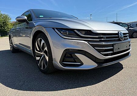 VW Arteon Volkswagen Shooting Brake R-Line 4Motion