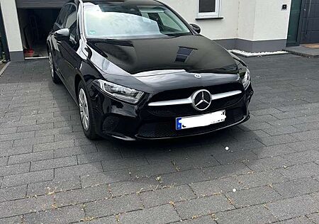 Mercedes-Benz A 200 d 8G-DCT