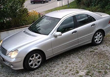 Mercedes-Benz C 220 CDI Automatik Classic Sport Edition +