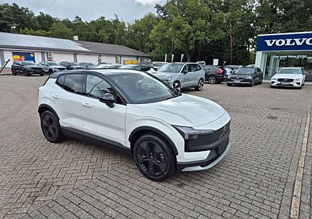 Volvo EX30 Cross Country 315 kW Twin Motor Performance