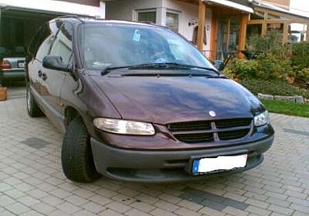 Chrysler Grand Voyager 3.3 LE