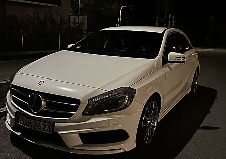 Mercedes-Benz A 180 (BlueEFFICIENCY) AMG Sport