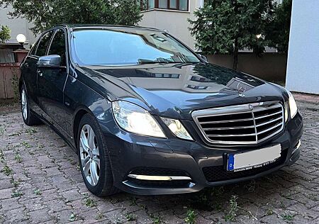 Mercedes-Benz E 200 E+200+CDI+DPF+BlueEFF.+7GTRONIC+Avantgarde+TUVneu