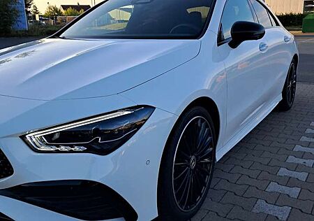 Mercedes-Benz CLA 200 7G-DCT Edition AMG Line