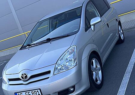 Toyota Corolla Verso 2.2 D-CAT Sol