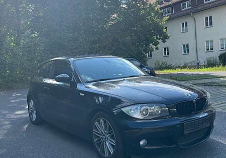 BMW 118i 118 M-Paket mit Sportfahrwerk