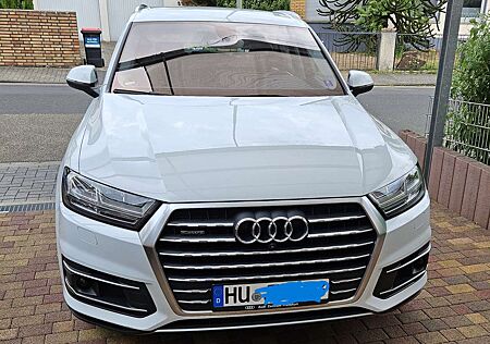 Audi Q7 3.0 TDI quattro tiptronic
