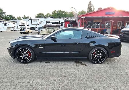 Ford Mustang GT Coupe 5,0 V8 Mit Autogas
