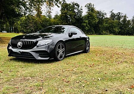 Mercedes-Benz E 400 4Matic Coupe 9G-TRONIC AMG Line