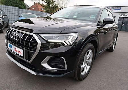 Audi Q3 35 TFSI advanced # S Line # Kamera # LED...