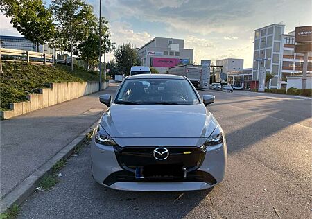 Mazda 2 SKYACTIV-G 90 M HYBRID Center-Line