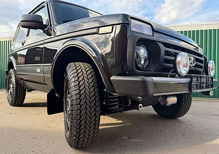 Lada Niva LEGEND "PREMIUM PLUS"! !NEUE VIP-AUSSTATT.!
