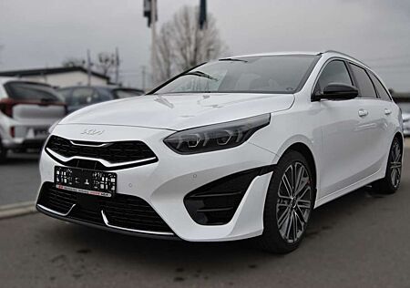Kia Cee'd Ceed / SW 1.5 T-GDI DCT7 GT Line UVP 41.059 EUR