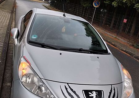 Peugeot 207 CC 120 VTi JBL