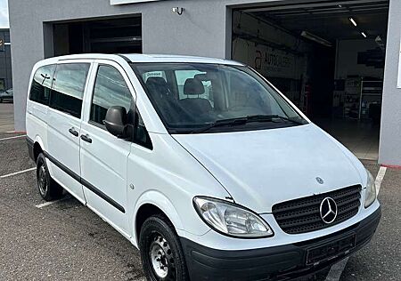 Mercedes-Benz Vito 111 CDI / 8-Sitzer