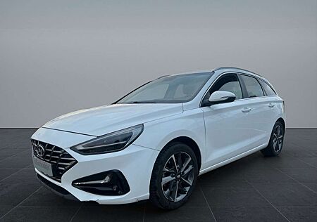 Hyundai i30 1.6 Crdi 2022*LED*Kamera*Navi*