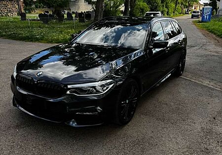 BMW 530d 530 xDrive Touring Aut. M-Paket