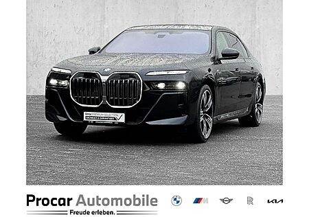 BMW 740 d xDrive M Sport Aut. PANO 360°KAM RFK NAVI LED