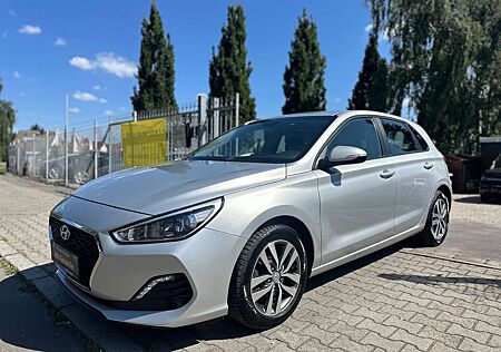 Hyundai i30 Trend,AUTOMATIK,100.TKM,KAMERA,KLIMA,NAVI,SHZ,TOP!