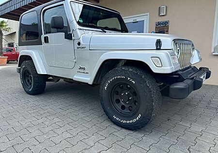 Jeep Wrangler TJ 2.4 Liter,5.Gang, G-Kat Euro3