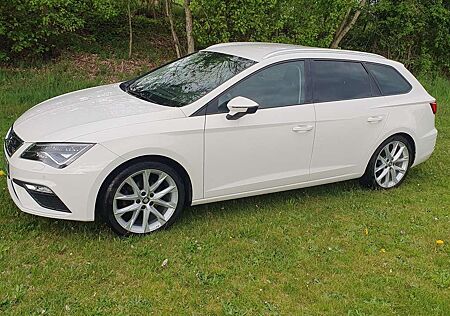 Seat Leon ST FR 1.4 TSI ACT DSG 110KW Start&Stop weiß